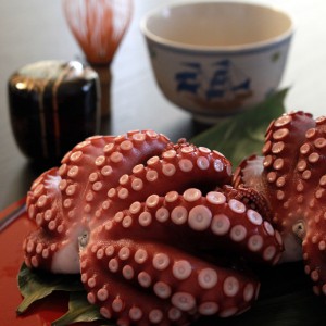 お酒の肴に、毎日の健康な食生活に、大政の茹で蛸をお楽しみ下さい。